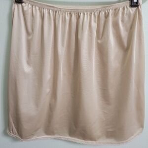 Vanity Fair 16" Beige Skirt Slip Size L